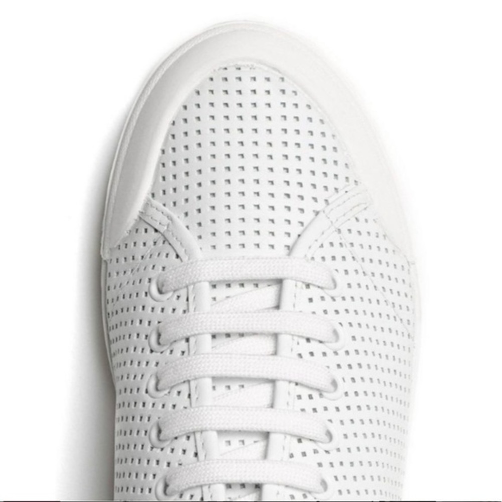 NIB! Rag & Bone Standard Issue Lace Up Sneakers in White. - Picture 3 of 9